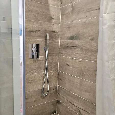 Bohemian Apt, Beachfront & Family Friendly - By Beta Premium *