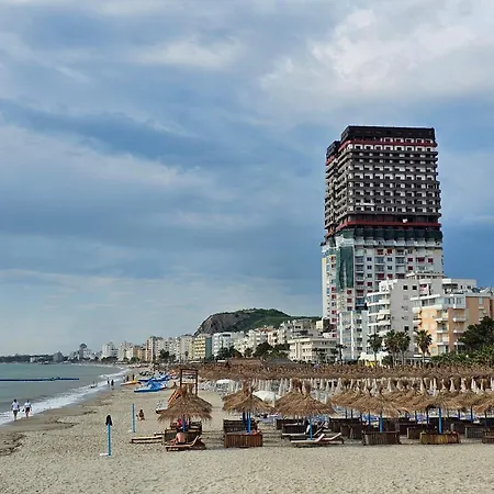 Appartement Bohemian Apt, Beachfront & Family Friendly - By Beta Premium