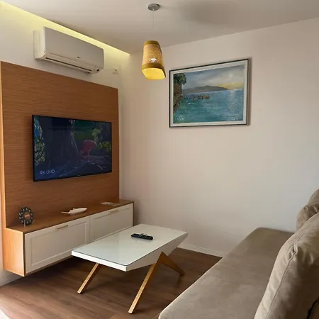 Bohemian Apt, Beachfront & Family Friendly - By Beta Premium