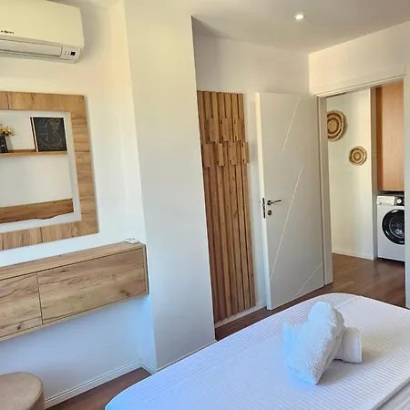 Apartmán Bohemian Apt, Beachfront & Family Friendly - By Beta Premium *
