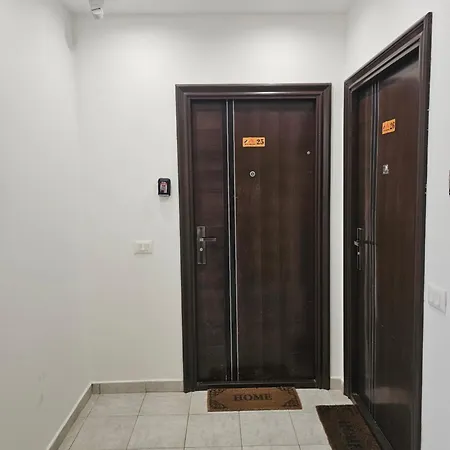 Bohemian Apt, Beachfront & Family Friendly - By Beta Premium * Golem (Tirana)