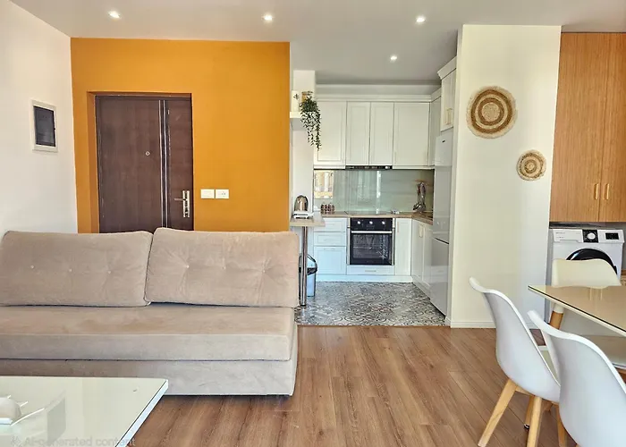 Bohemian Apt, Beachfront & Family Friendly - By Beta Premium Appartement