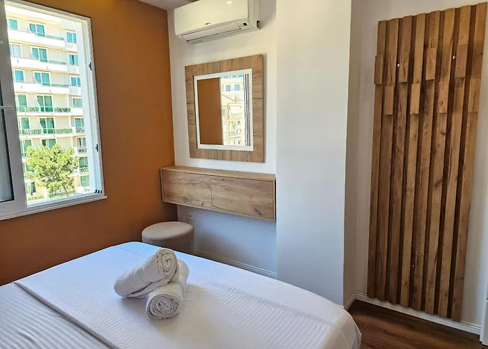 Bohemian Apt, Beachfront & Family Friendly - By Beta Premium Appartement Golem (Tirana)